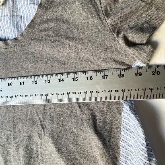 Deletta Women’s Short Sleeve Screw Neck Blouse size S, Gray & Blue - Picture 4 of 8